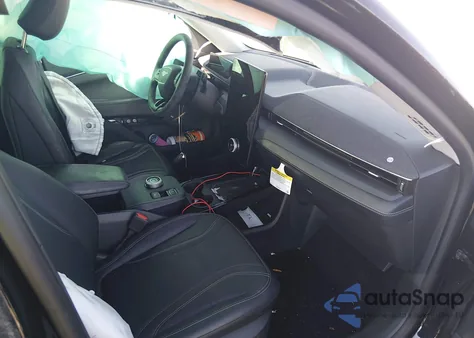 2024 Ford Mustang Mach-E Premium z USA, uszkodzony, nr VIN 3FMTK3SU3RMA53712